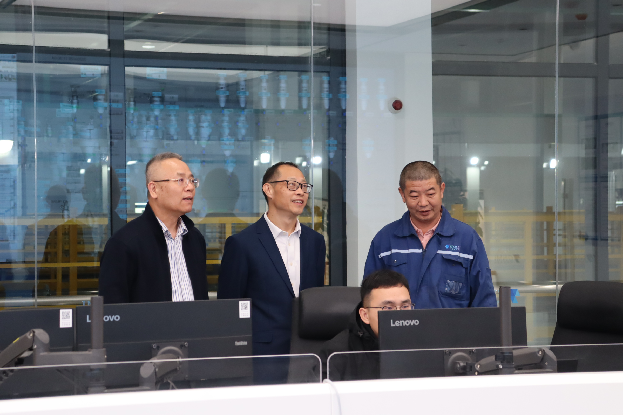 Feng Jing，Party Secretary of the CPC Tonglu County Committee Led a Delegation to Visit the 100,000-ton Synthetic Mica Project of Global New Material International in Tonglu