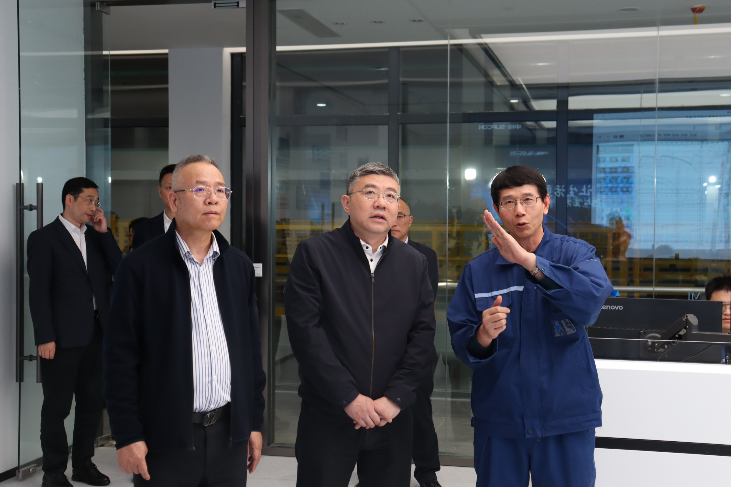 Deputy Director Zhan Jiaxiang of the Department of Economy and Information Technology of Zhejiang Province Led a Team to Visit the 100,000-ton Synthetic Mica Project of Global New Material International in Tonglu